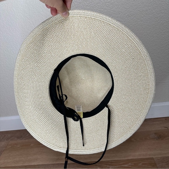 Solar Escape Wide Brim with drawstring Sun Hat, OS - Picture 8 of 11